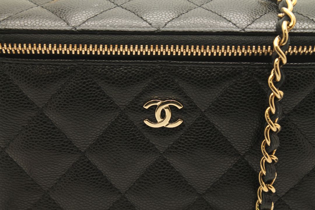Chanel Black Caviar Quilted Small NWT Vanity Case