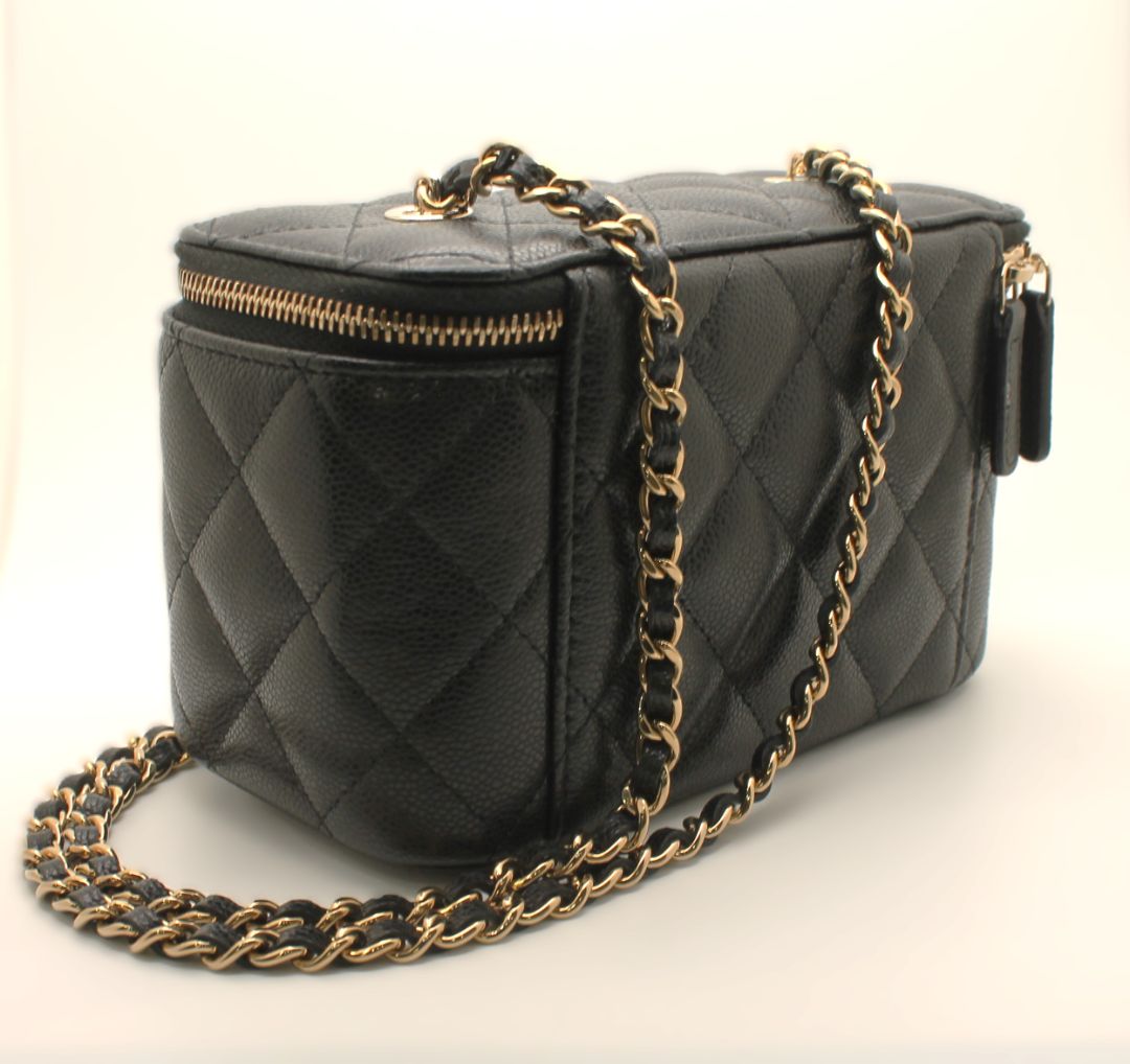 Chanel Black Caviar Quilted Small NWT Vanity Case