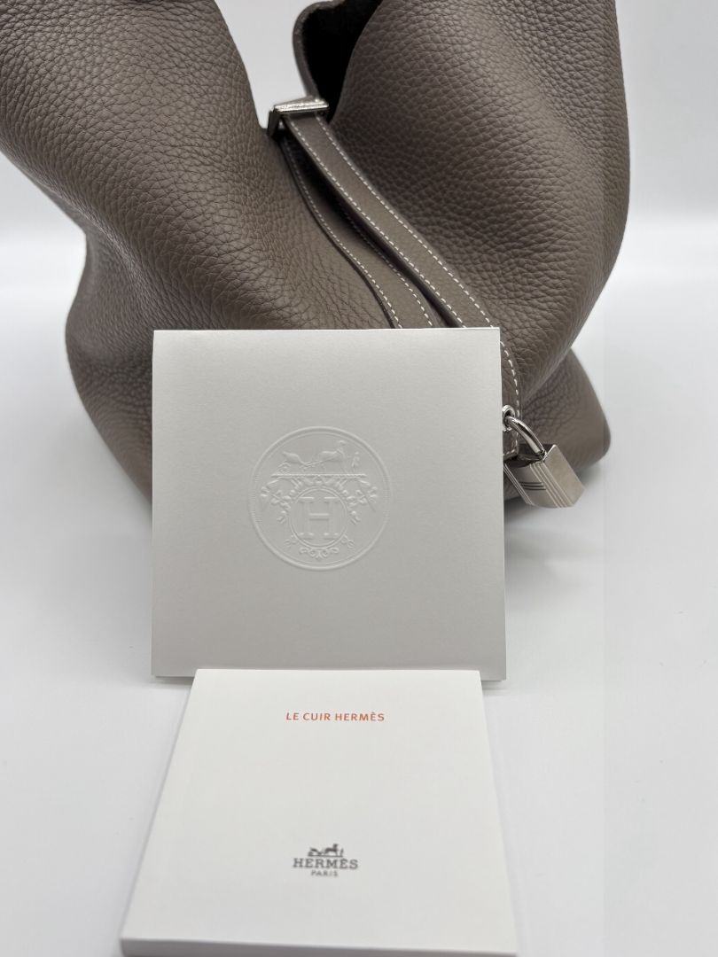 Hermes Taurillon Clemence Picotin Lock 22 MM