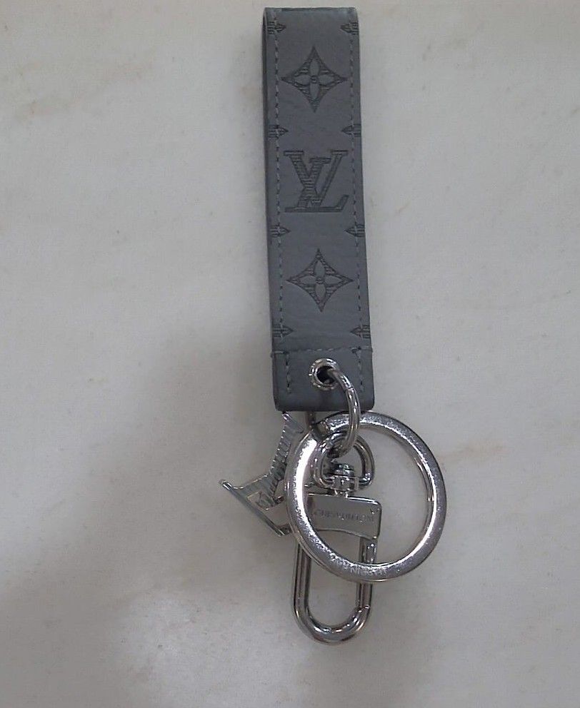 Louis Vuitton Gray Shadow Dragonne NWT Key Holder And Bag Charm