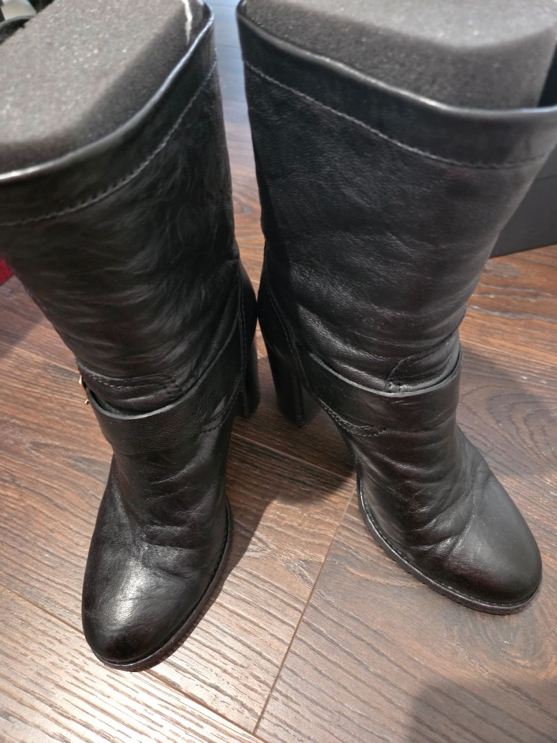 [Box in Back] Jimmy Choo Black Biker Boots, 37