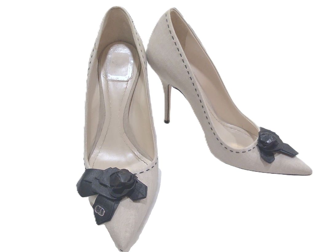Christian Dior Tan Canvas Rose Pointed-Toe Pumps, 37