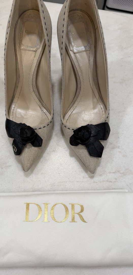 Christian Dior Tan Canvas Rose Pointed-Toe Pumps, 37