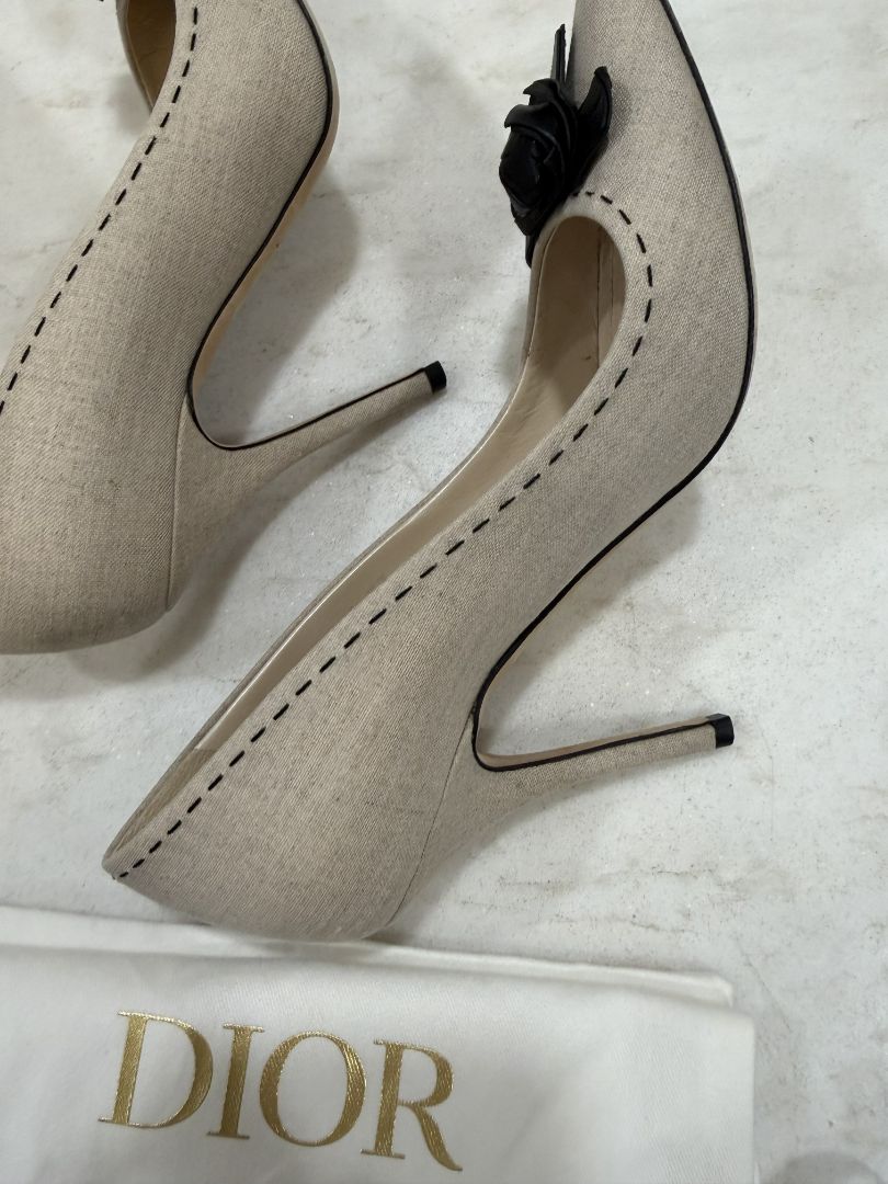 Christian Dior Tan Canvas Rose Pointed-Toe Pumps, 37