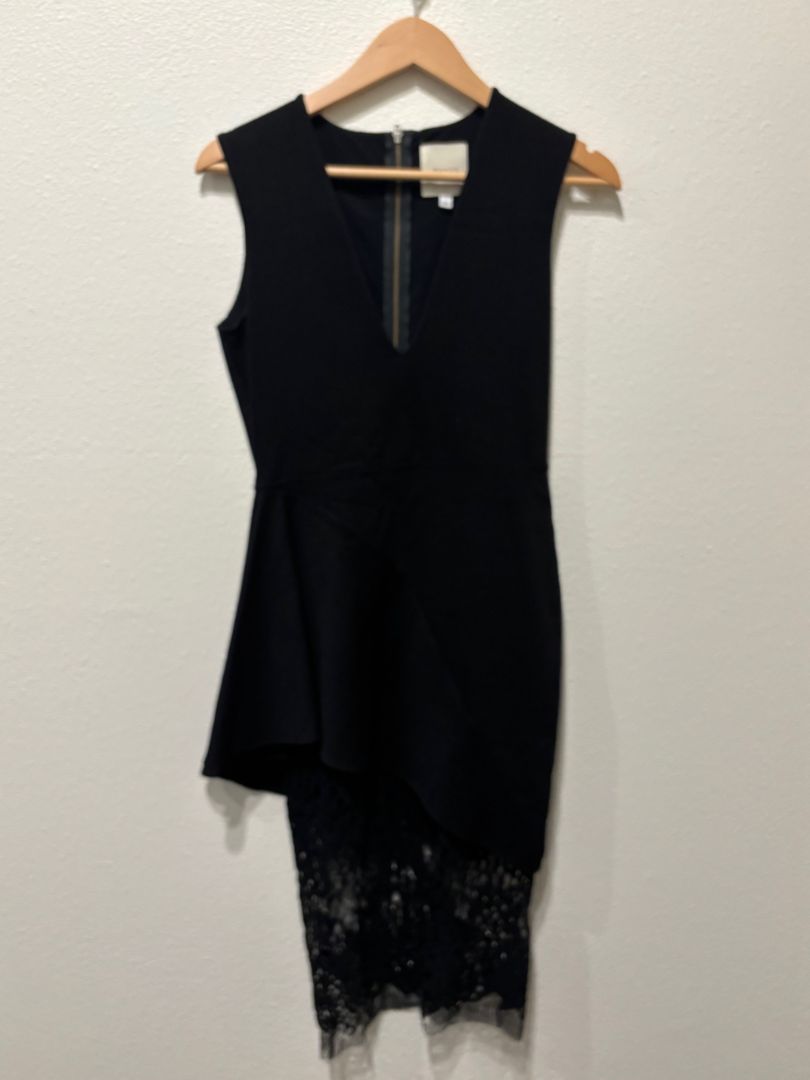 Mason Black Lace Hem V-Neck Sheath Midi Dress, P