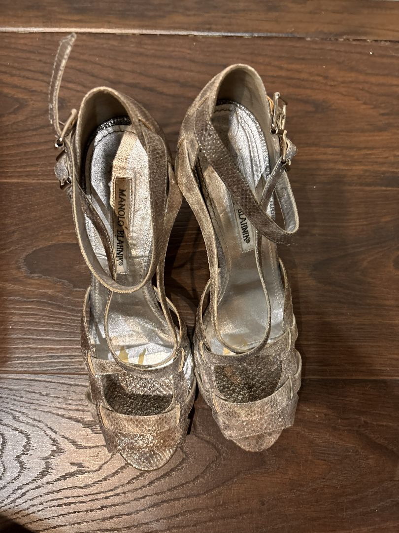 [Box in Back] Manolo Blahnik Silver Metallic Leather Snake Print Heeled Sandals, 39.5