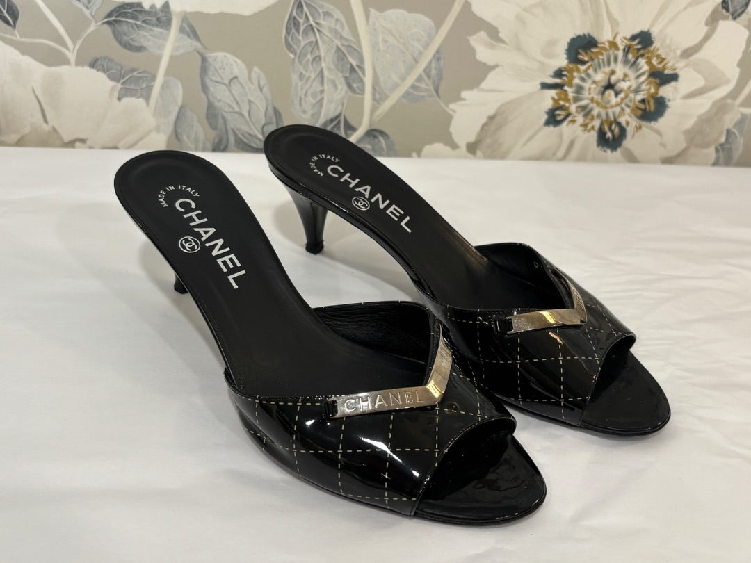 Chanel Black Patent Leather Quilted Pattern Metal Logo Sandals, 38