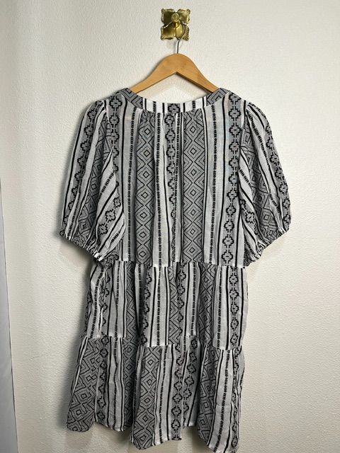 Velvet By Graham & Spencer Black White Sophie Bohemian Print Dress, L