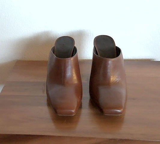 Chloe Brown Leather, Square Toe Ambre Mules, 39