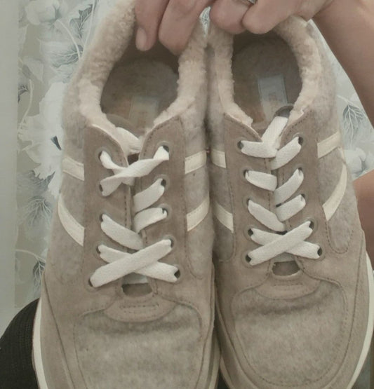 Veronica Beard Cobblestone (Tan) Valentina Shearling Sneakers, 39