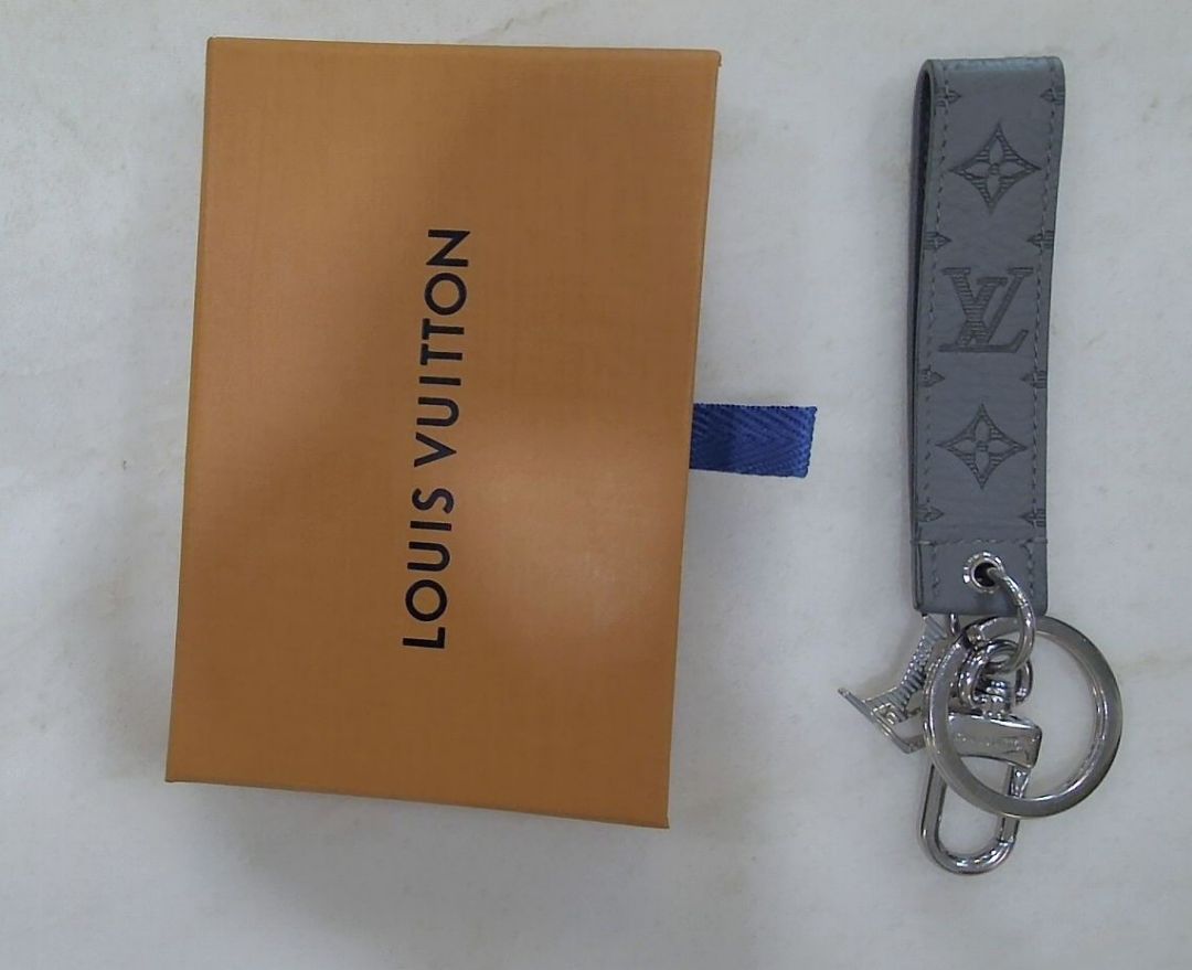 Louis Vuitton Gray Shadow Dragonne NWT Key Holder And Bag Charm