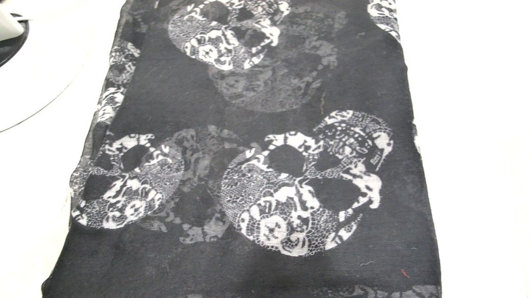 Black and White Skull Print Scarf