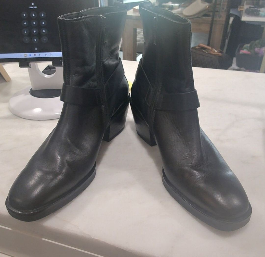 Paul Green Black Leather West Boots, 39.5