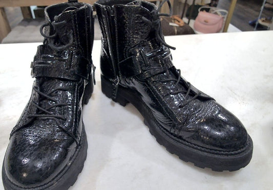 [Box in Back] Tod's Black Gomma Pesante Ankle Boot, 37