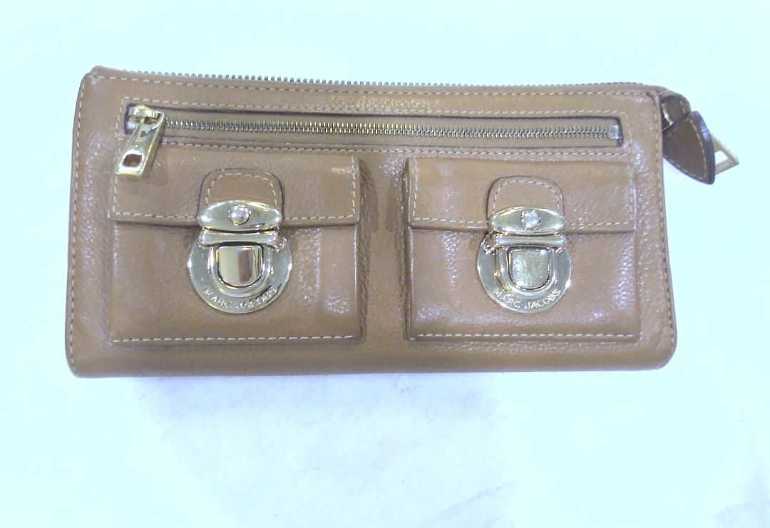 Marc Jacobs Tan 100% Calf Leather Vintage Y2K Wallet